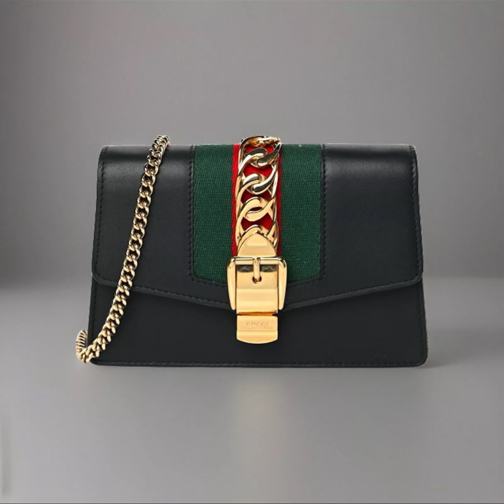 Gucci mini bag silvye black
